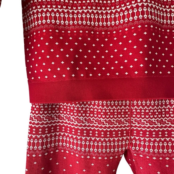 FABLETICS | NWOT FAIR ISLE HOLLY SET HIGH WAIST SEAMLESS LEGGINGS & TOP | MEDIUM - Picture 8 of 16